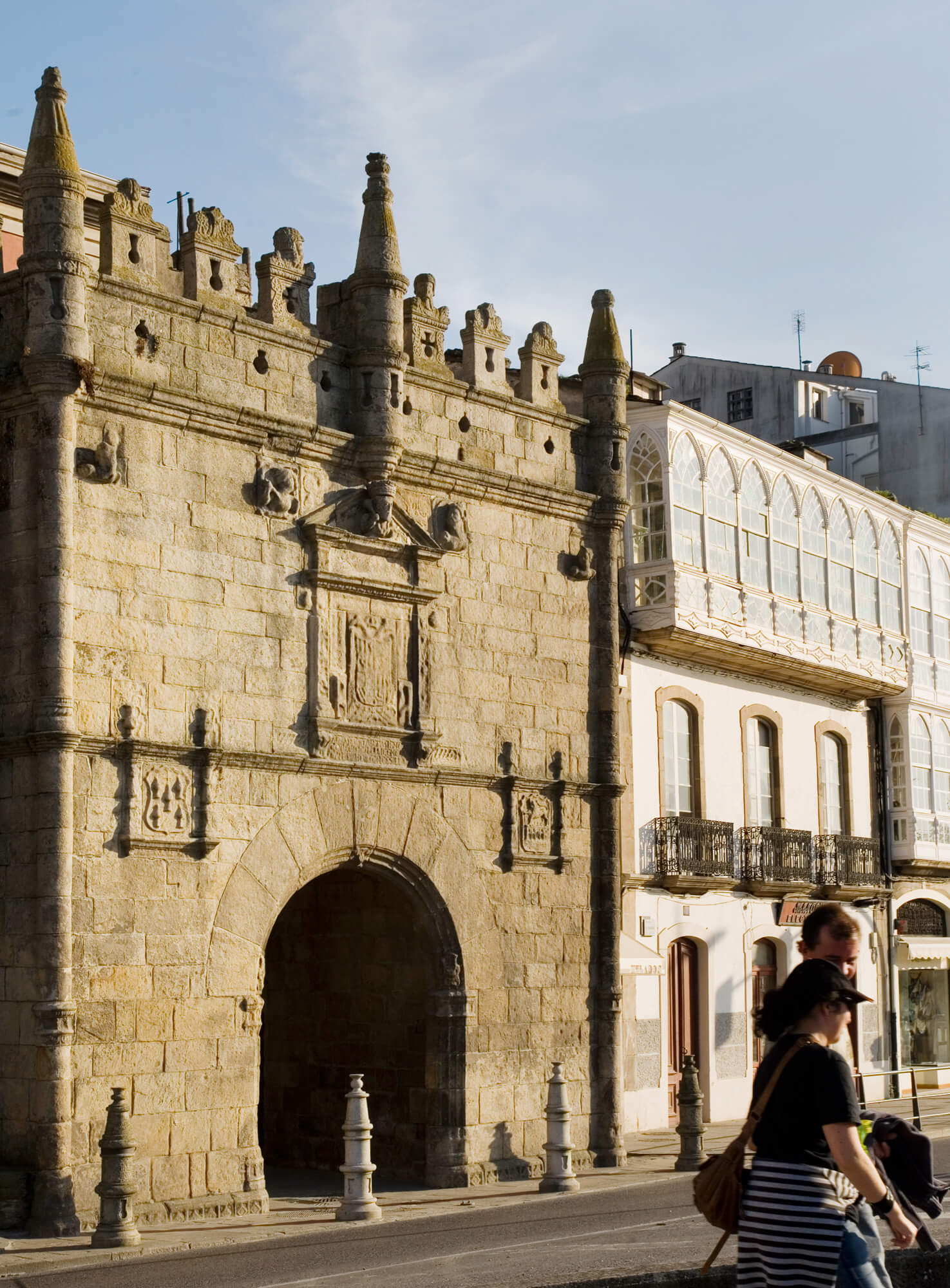 Puerta Carlos V Viveiro Guíate Galicia