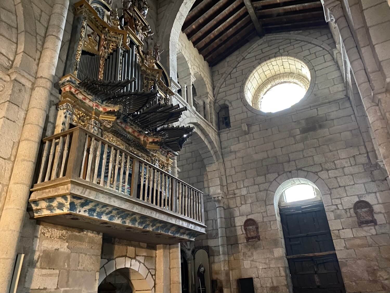 Colegiata de Xunqueira de Ambía Guíate Galicia Colegiata de Xunqueira de Ambía Guíate Galicia