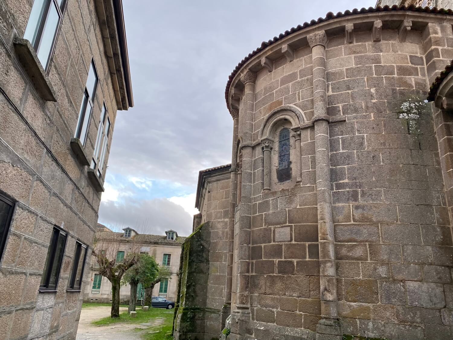 Colegiata de Xunqueira de Ambía Guíate Galicia Colegiata de Xunqueira de Ambía Guíate Galicia